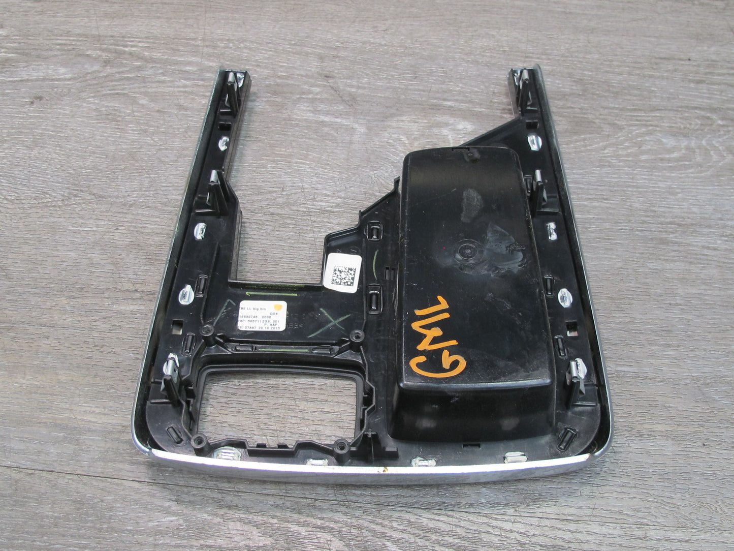 2012-2015 Mercedes W166 Front Center Console Storage Trim Cover Panel 16930748