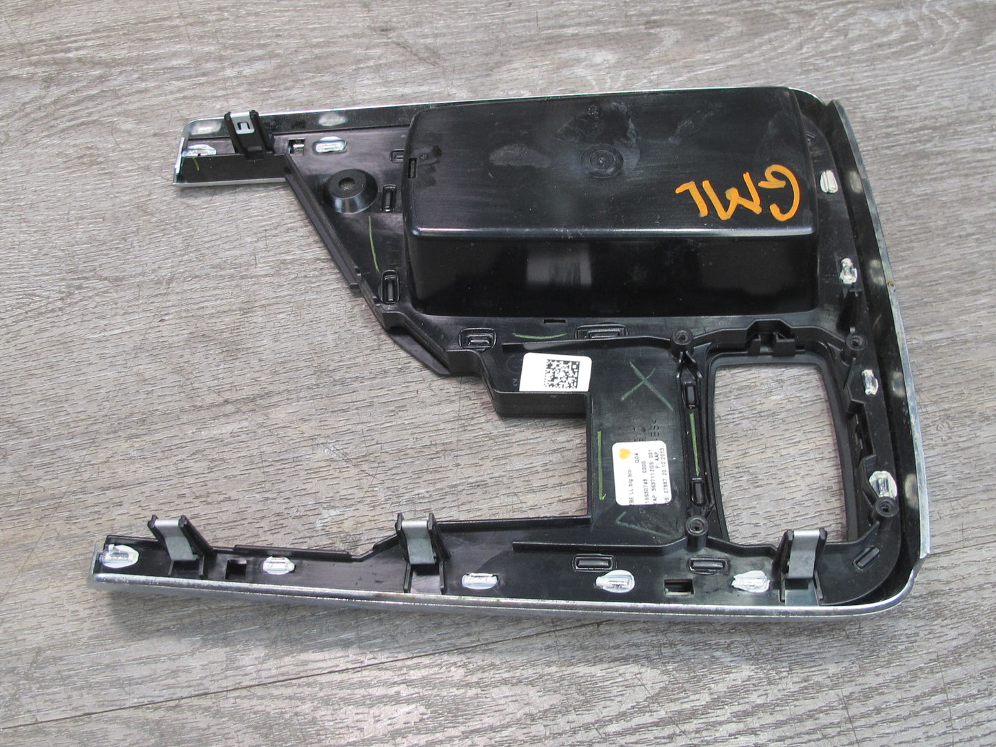 2012-2015 Mercedes W166 Front Center Console Storage Trim Cover Panel 16930748