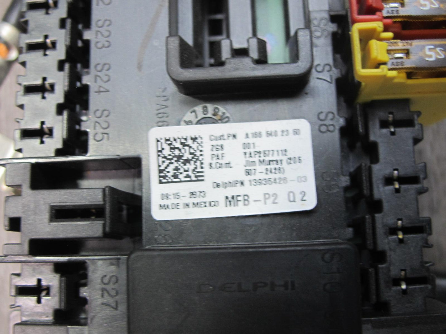 2015 Mercedes W166 Under Seat Fuse Relay Box Module 1665402350