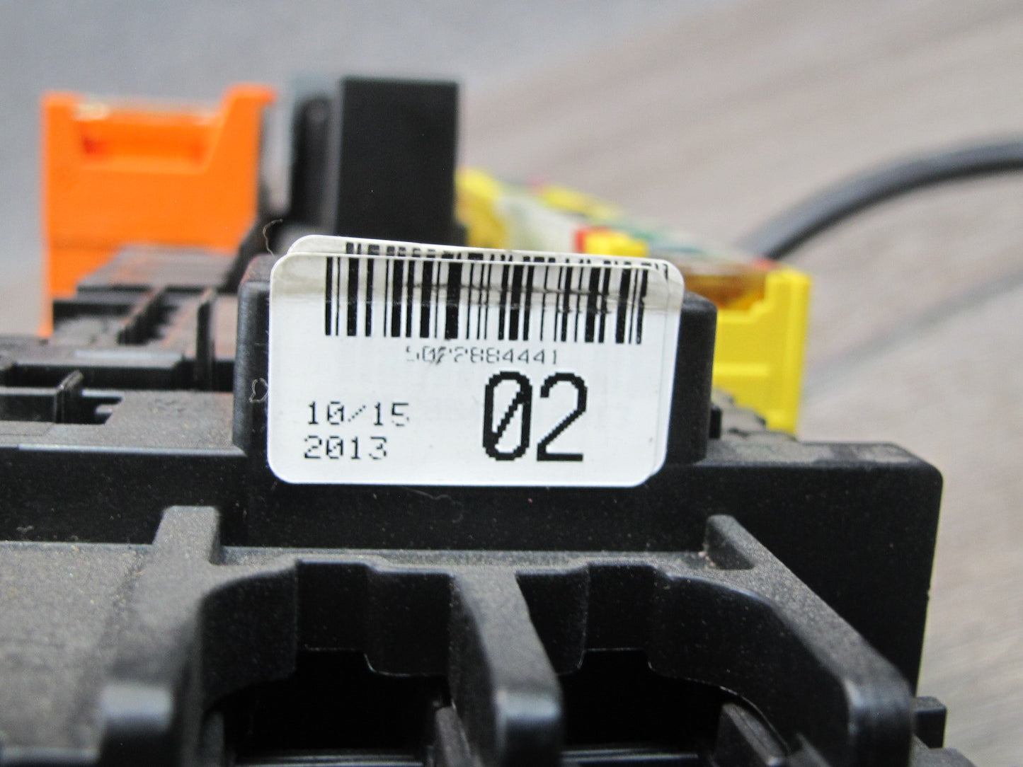 2015 Mercedes W166 Under Seat Fuse Relay Box Module 1665402350
