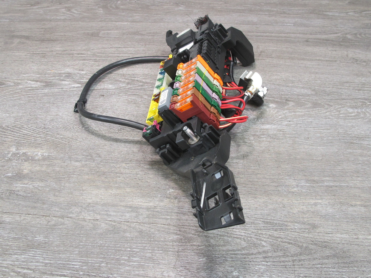 2015 Mercedes W166 Under Seat Fuse Relay Box Module 1665402350