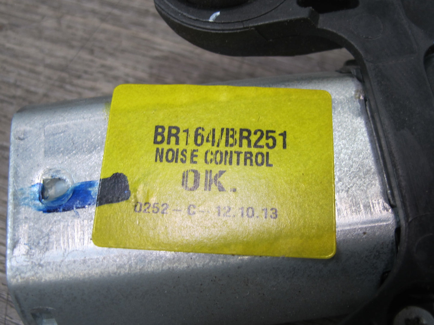 2012-2015 Mercedes W166 X166 Rear Window Wiper Motor 2518200042