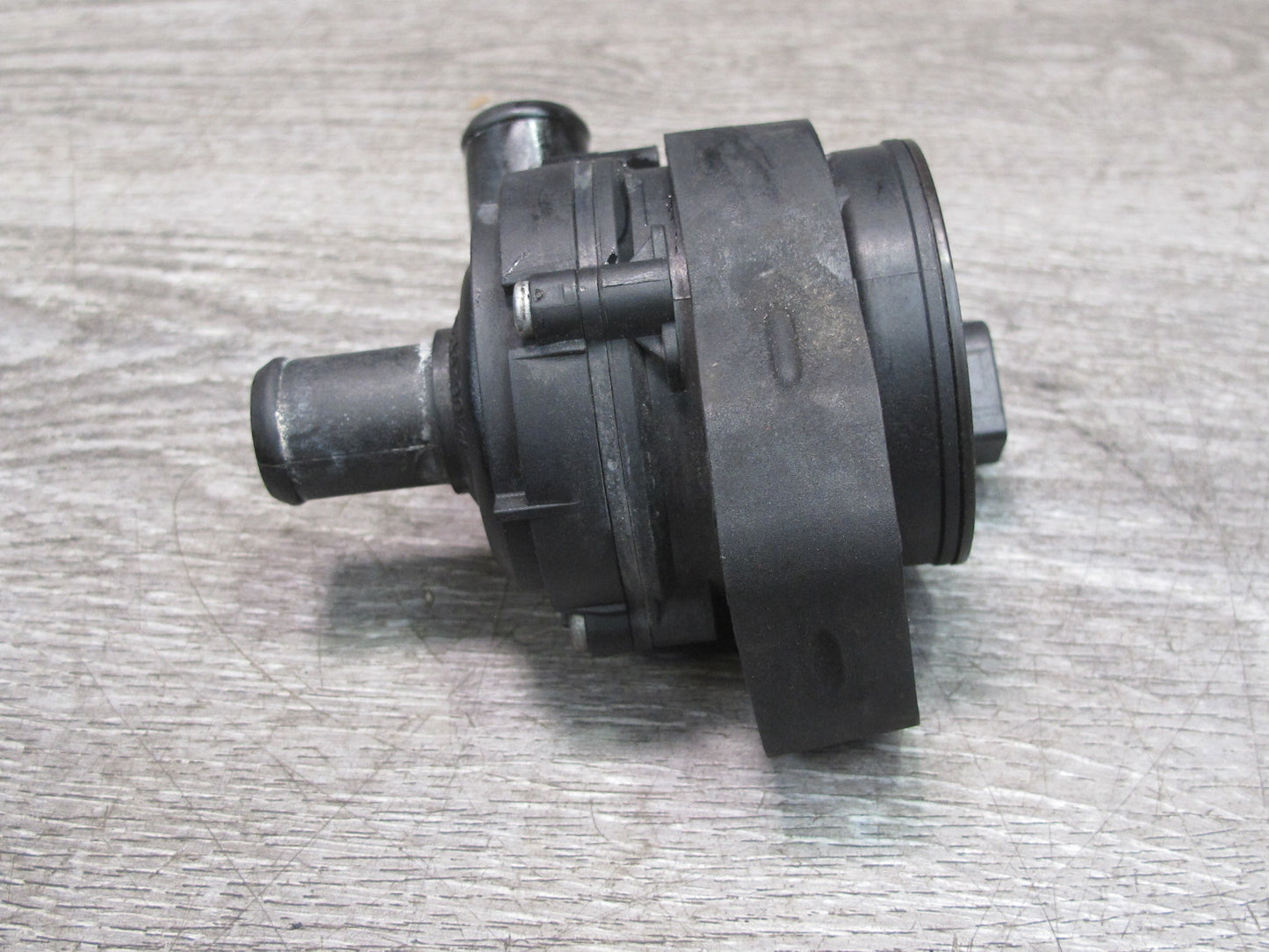 2012-2015 Mercedes W166 X166 Engine Auxiliary AUX Water Pump 2118350028 OEM