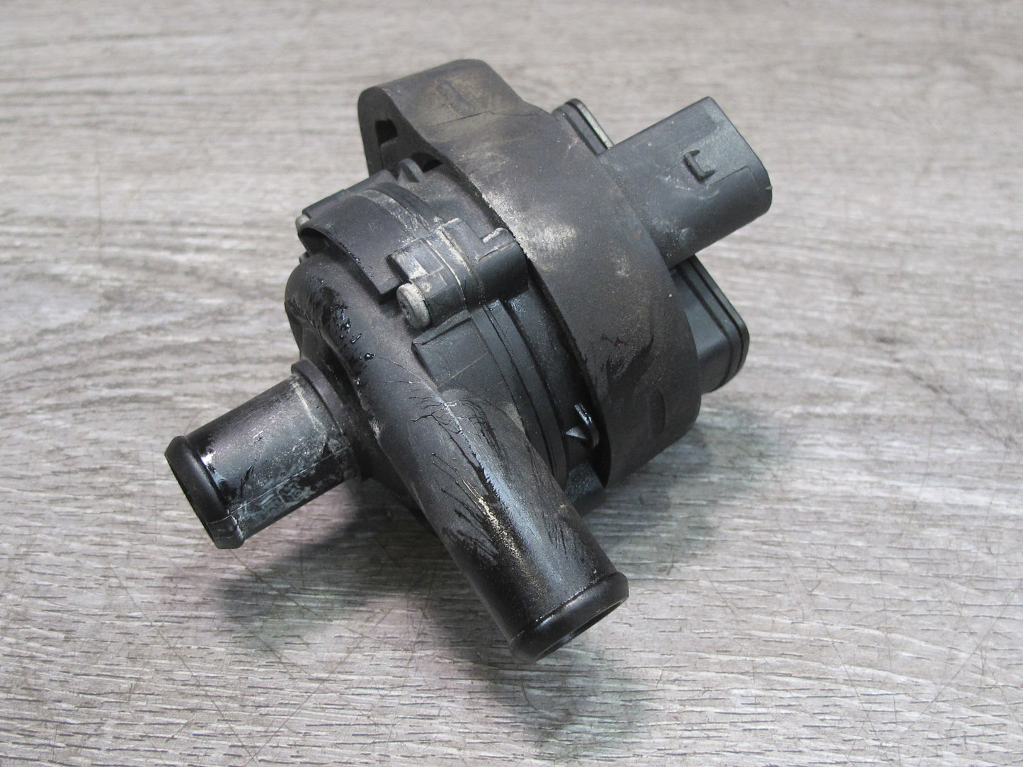 2012-2015 Mercedes W166 X166 Engine Auxiliary AUX Water Pump 2118350028 OEM