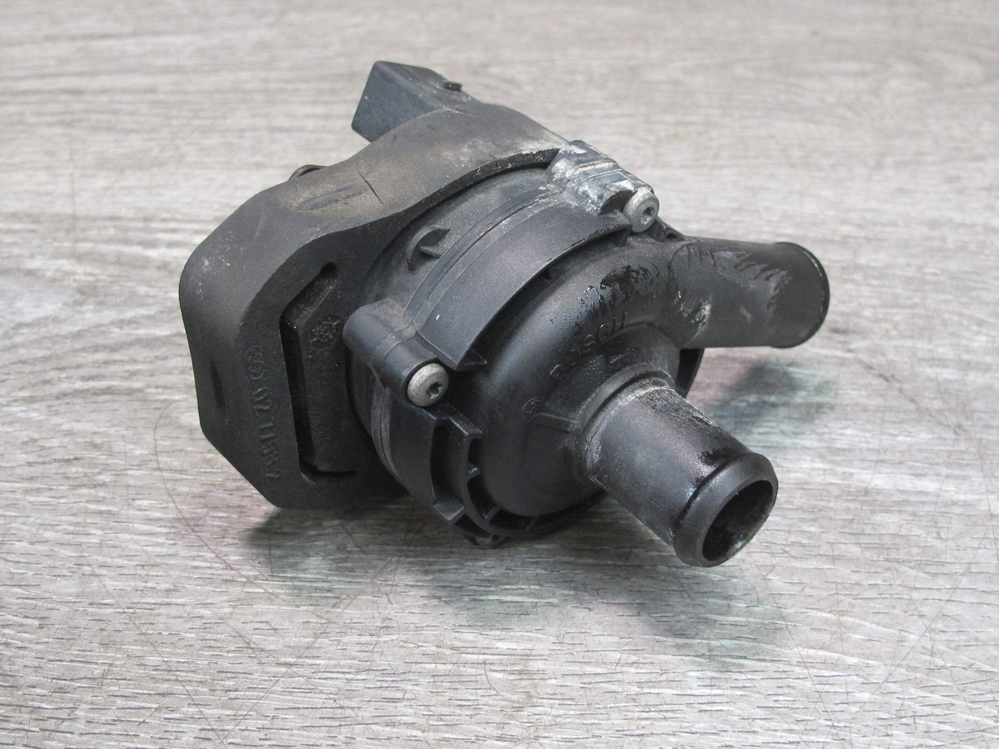 2012-2015 Mercedes W166 X166 Engine Auxiliary AUX Water Pump 2118350028 OEM