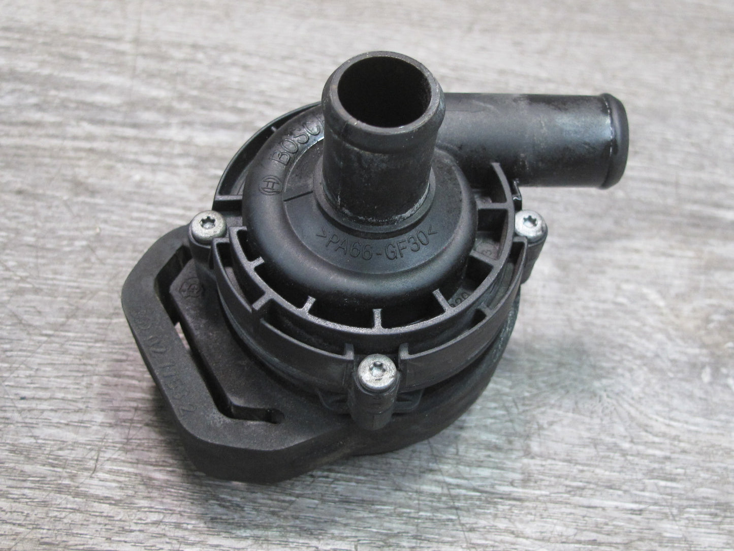 2012-2015 Mercedes W166 X166 Engine Auxiliary AUX Water Pump 2118350028 OEM
