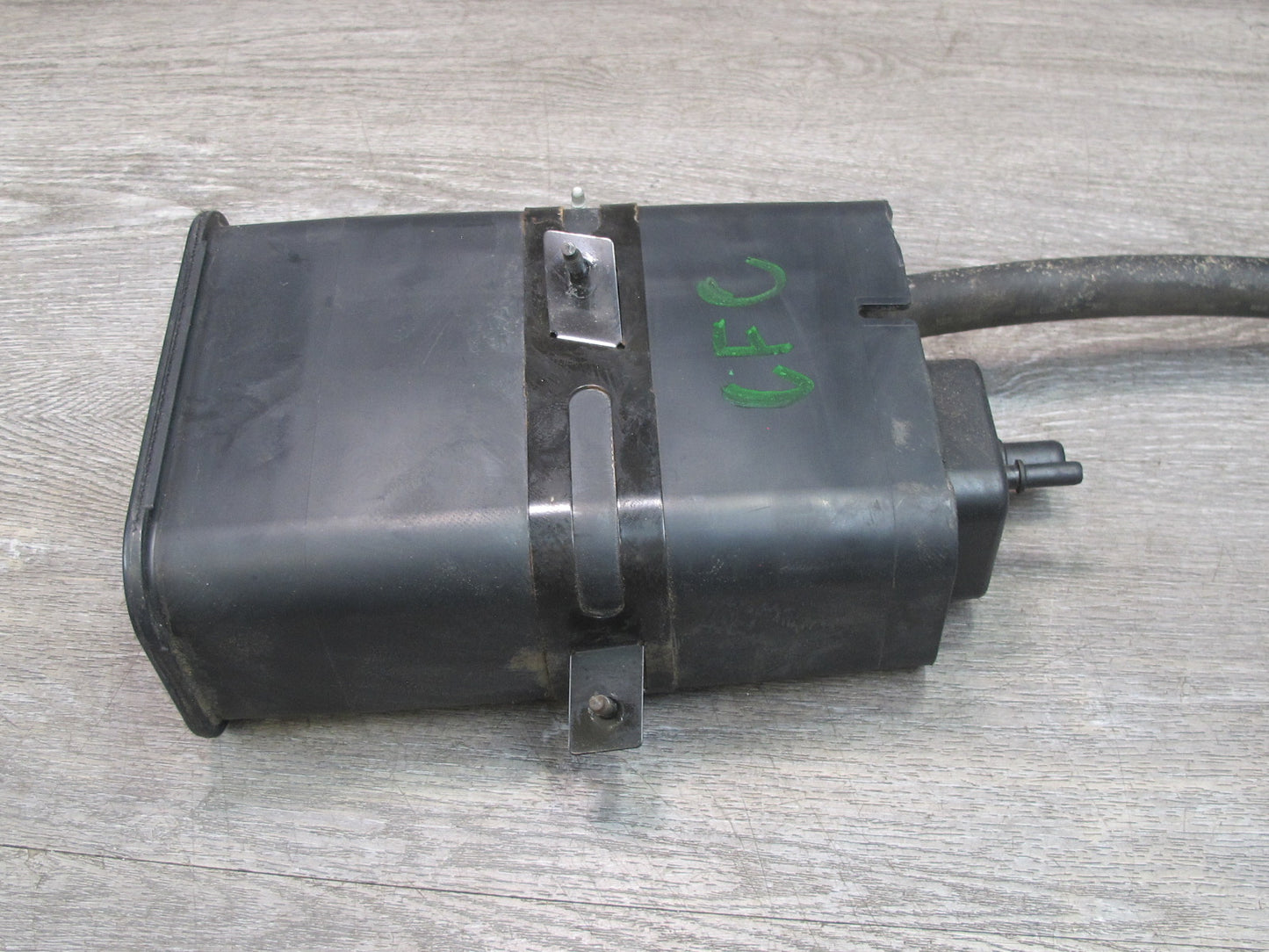 00-04 Chevrolet Corvette C5 Fuel Evap Vapor Charcoal Canister OEM