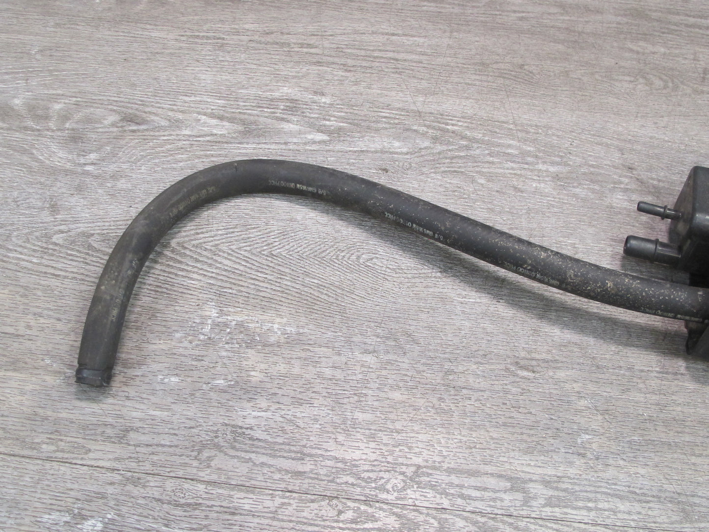 00-04 Chevrolet Corvette C5 Fuel Evap Vapor Charcoal Canister OEM