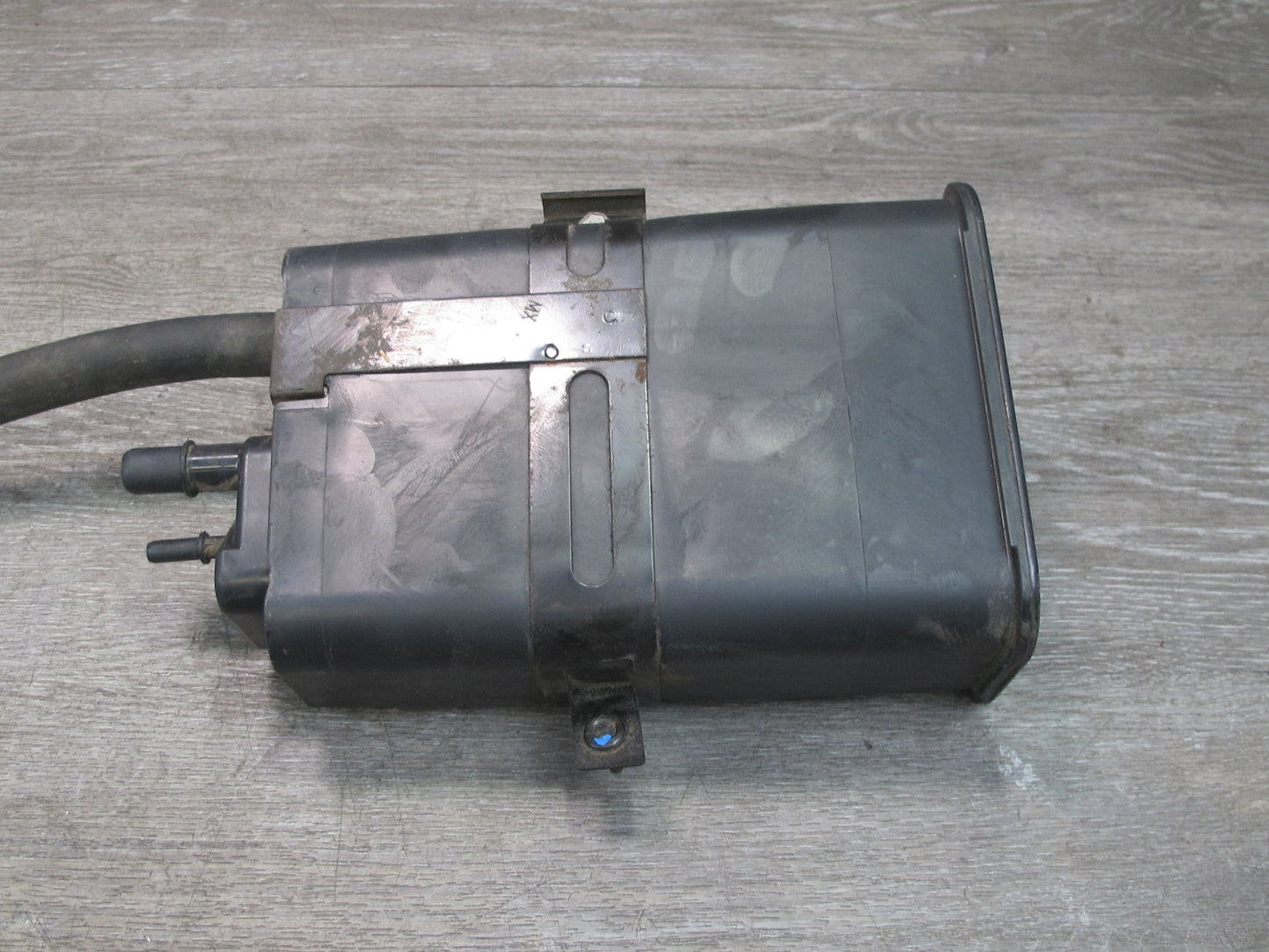 00-04 Chevrolet Corvette C5 Fuel Evap Vapor Charcoal Canister OEM
