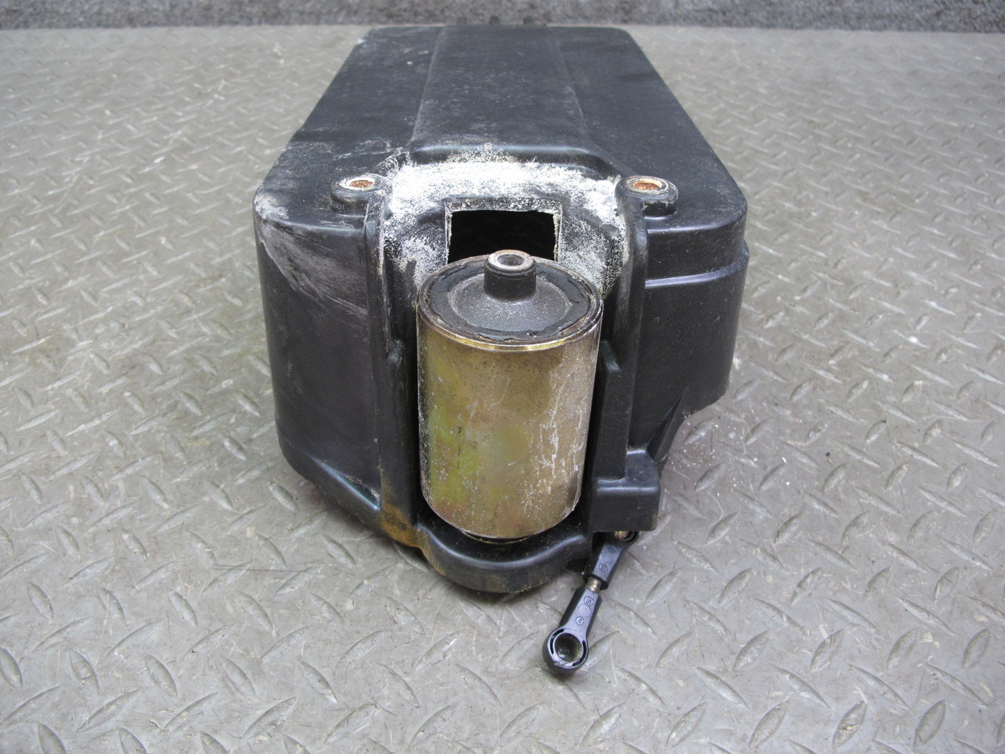 94-99 BMW E36 Convertible Battery Tray Vibration Absorber 8169054 OEM