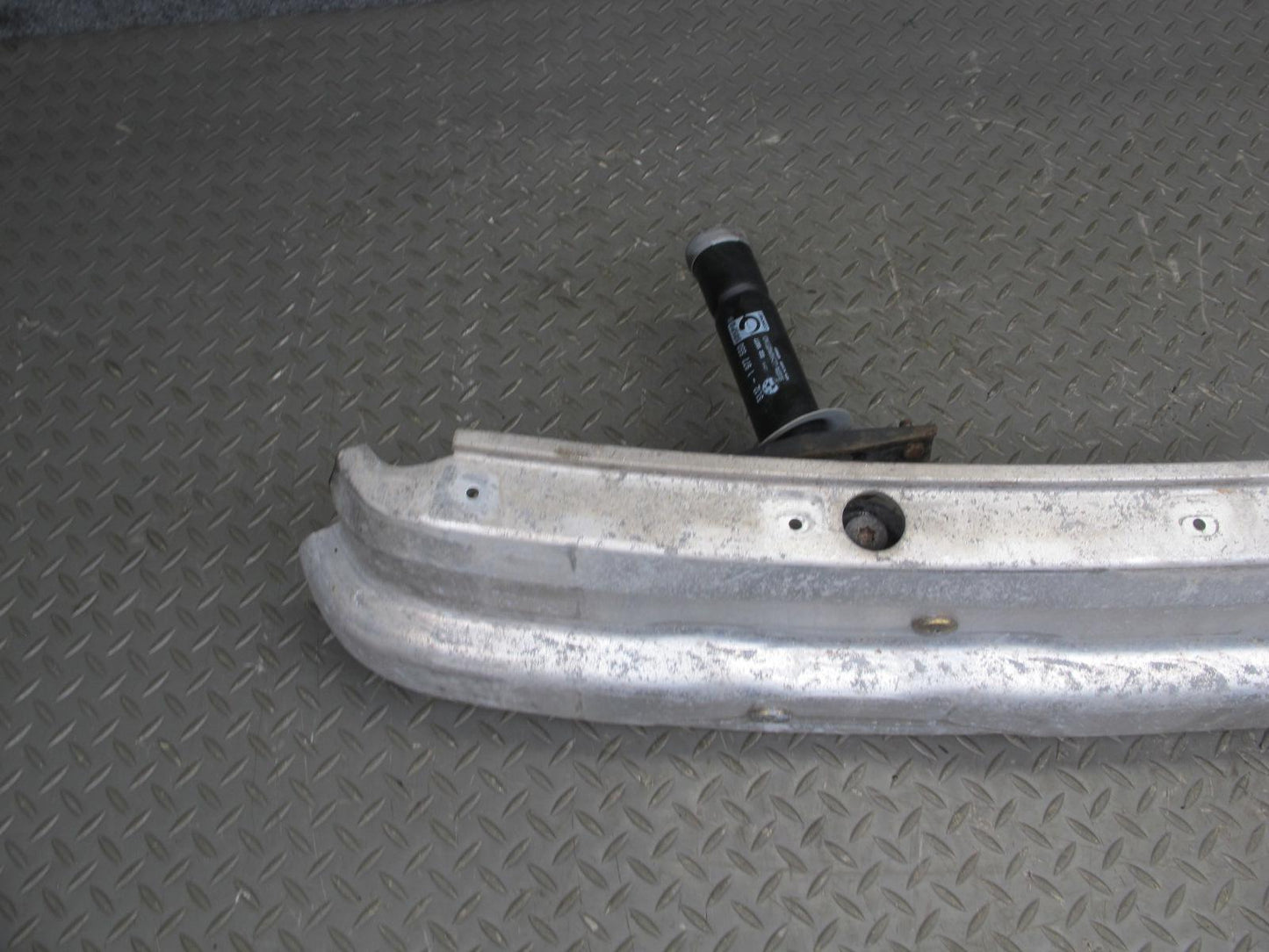 94-99 BMW E36 3-SERIES Rear Bumper Impact Reinforcement Bar w Shocks OEM