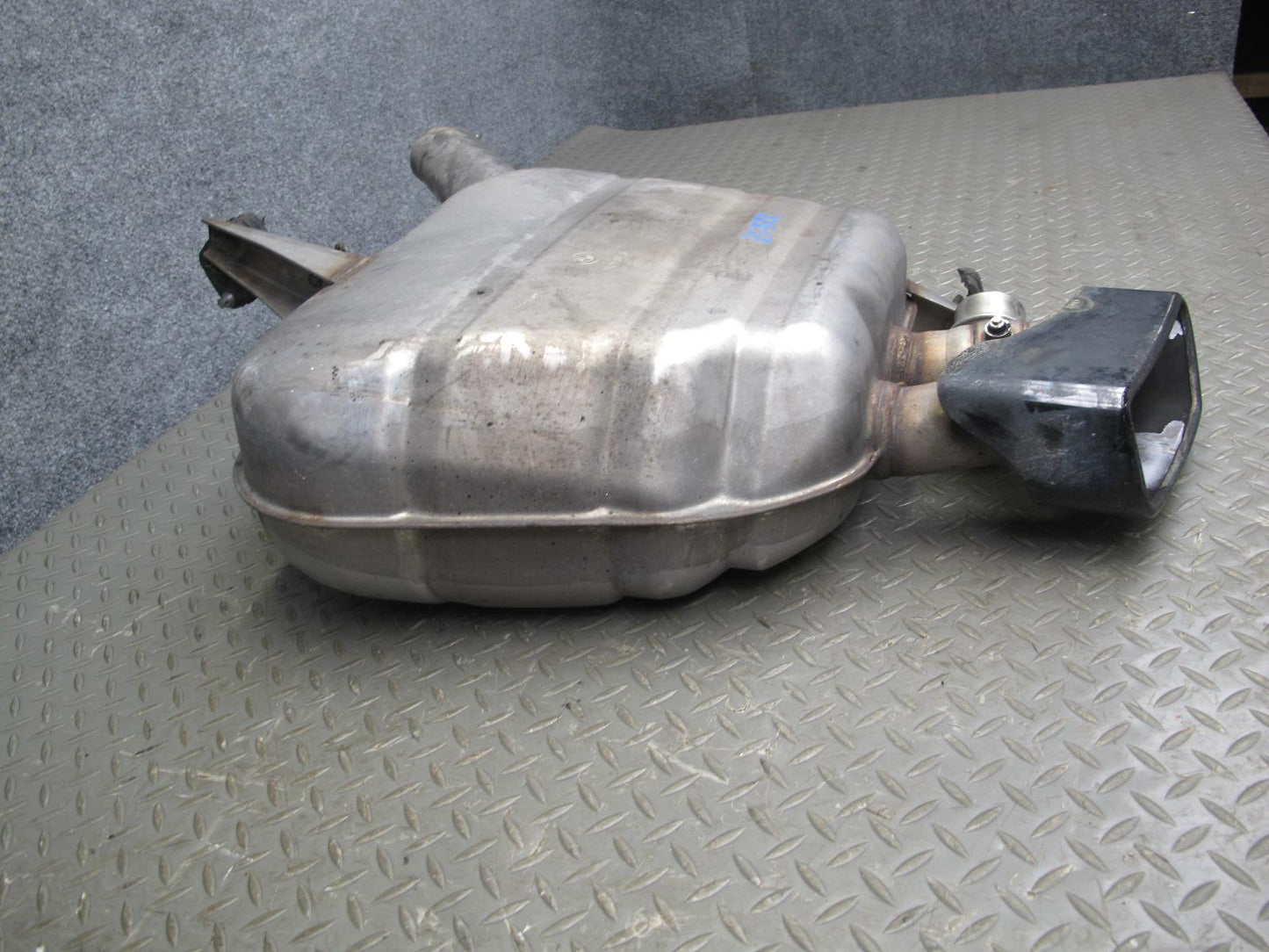 11-16 BMW F10 550i Rear Right Exhaust Muffler w Tip OEM