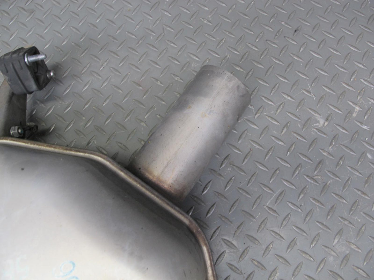 11-16 BMW F10 550i Rear Left Exhaust Muffler w Tip 7578188 OEM