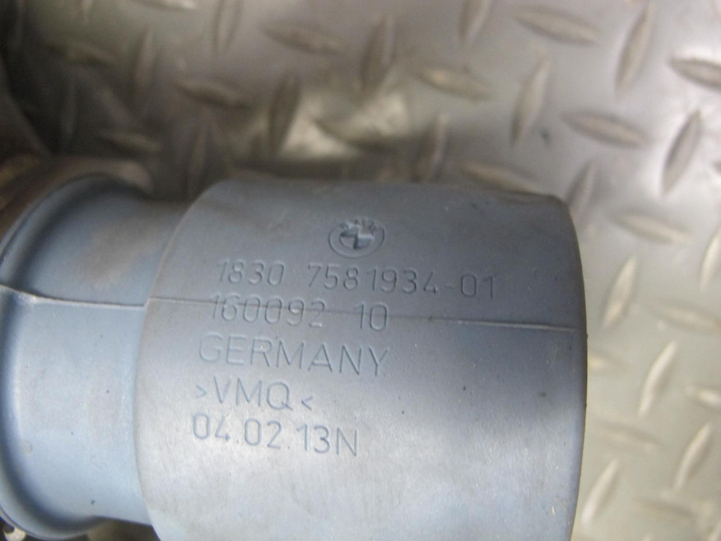 11-16 BMW F10 550i Rear Left Exhaust Muffler w Tip 7578188 OEM