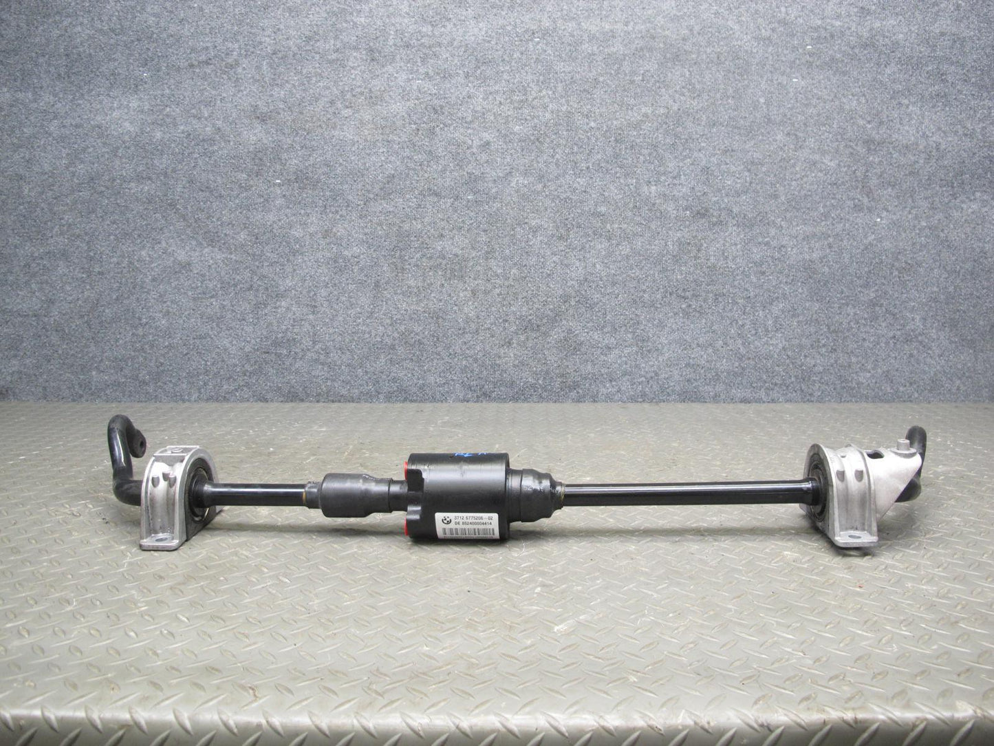 11-16 BMW F10 5-SERIES Rear Dynamic Drive Active Stabilizer Sway Bar 6775206 OEM