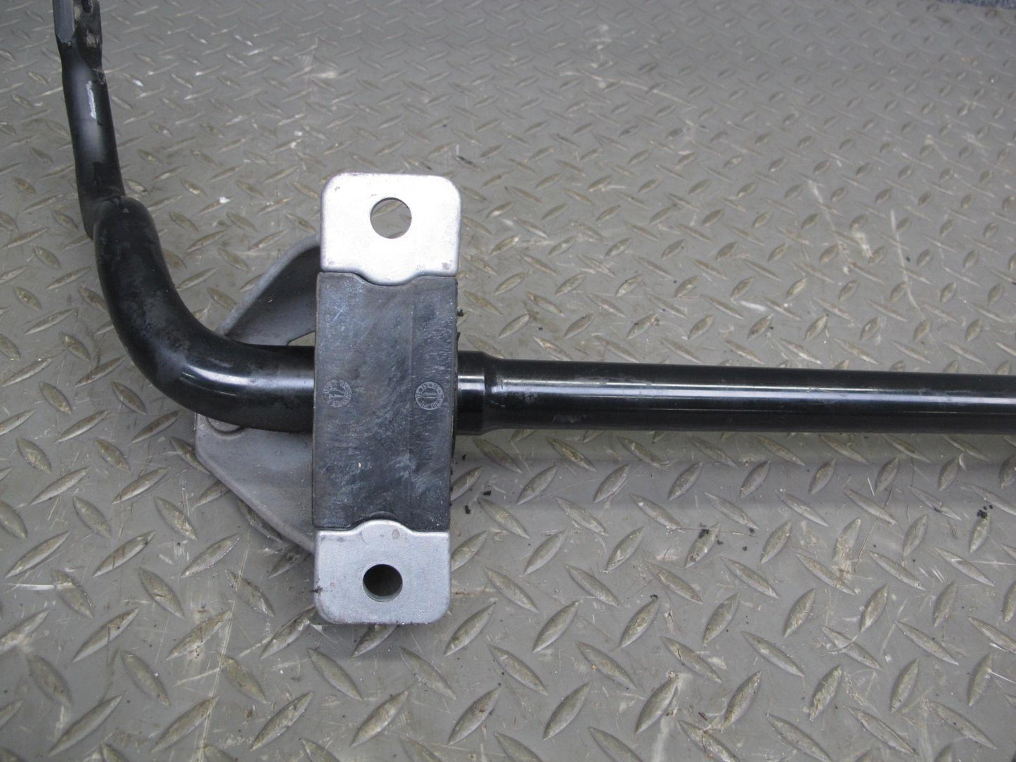 11-16 BMW F10 5-SERIES Rear Dynamic Drive Active Stabilizer Sway Bar 6775206 OEM