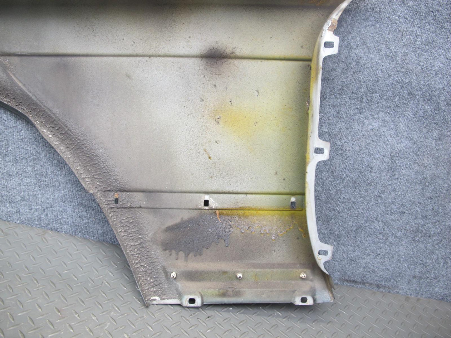 86-91 Mercedes W126 Front Right Fender Shell Cover Panel OEM