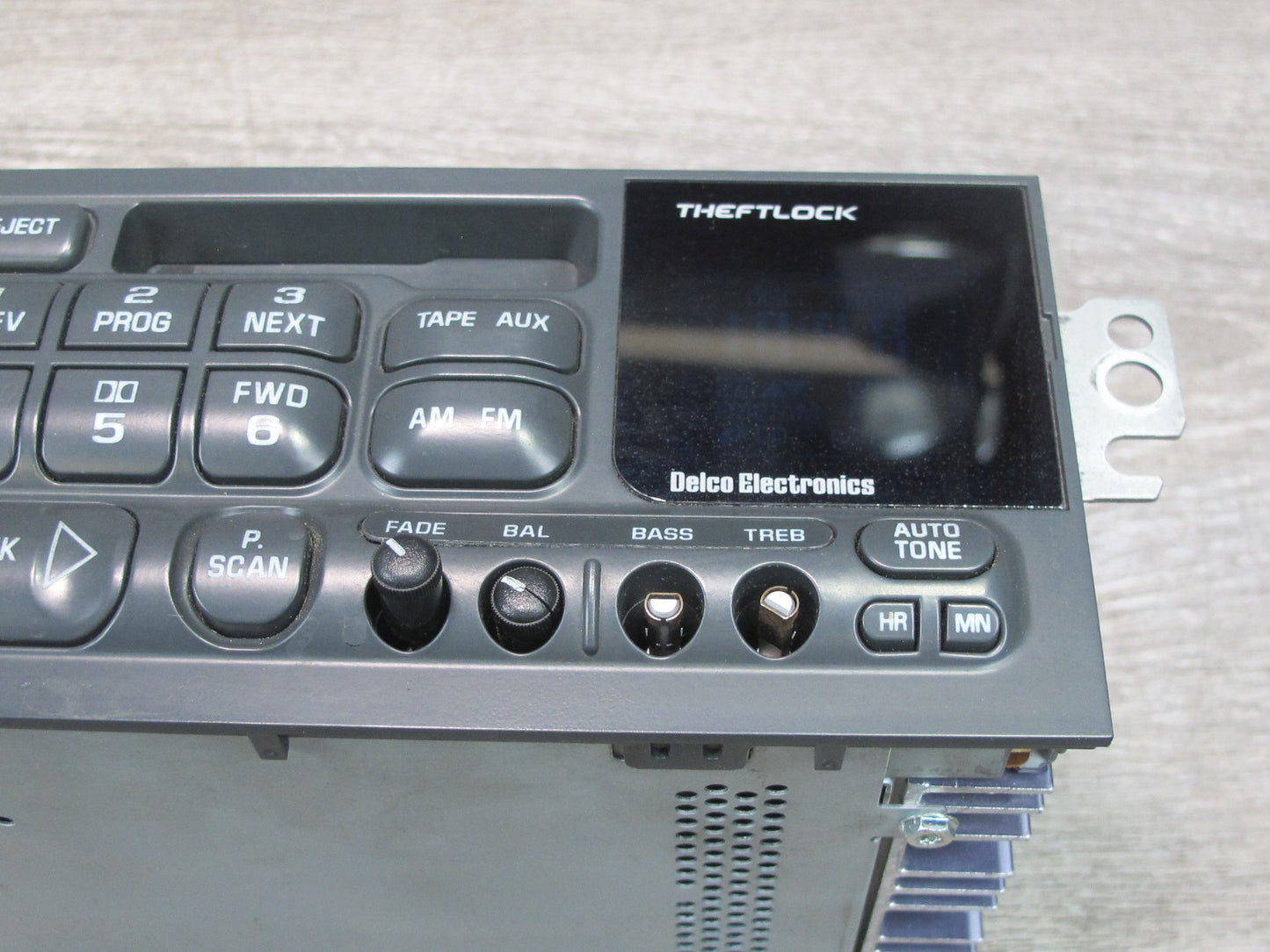 97-04 Chevrolet Corvette C5 AM FM Radio Stereo Cassette Player 09380791 OEM