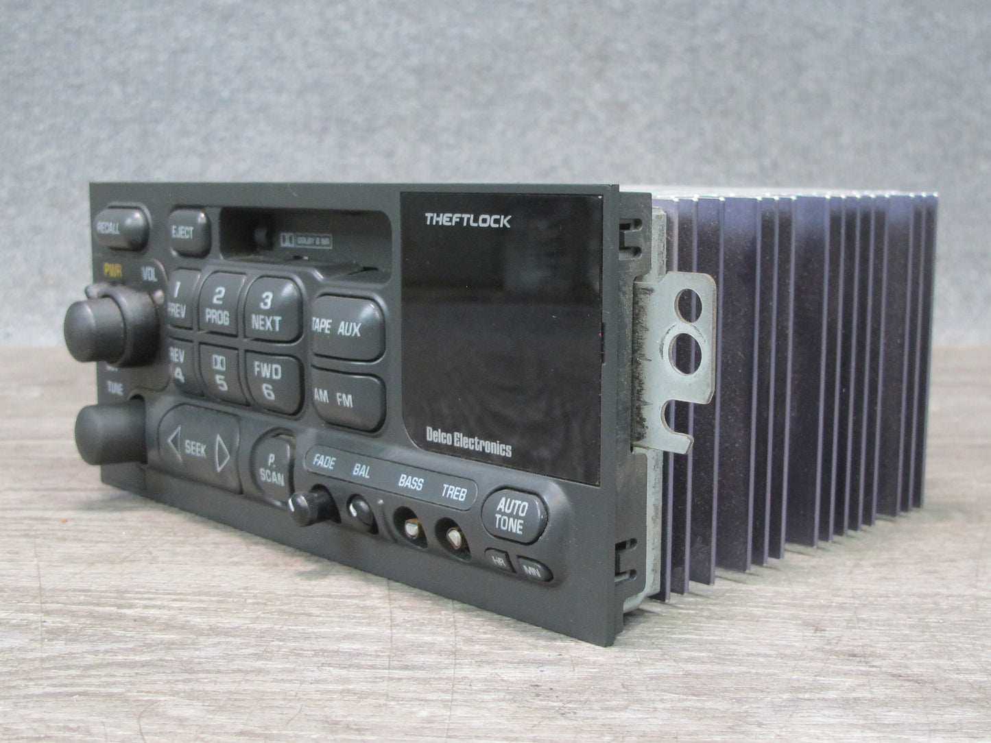 97-04 Chevrolet Corvette C5 AM FM Radio Stereo Cassette Player 09380791 OEM