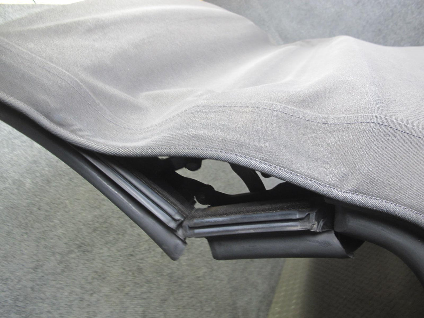 04-09 Nissan 350Z Z33 Convertible Soft TOP Roof w Glass Assembly Black OEM
