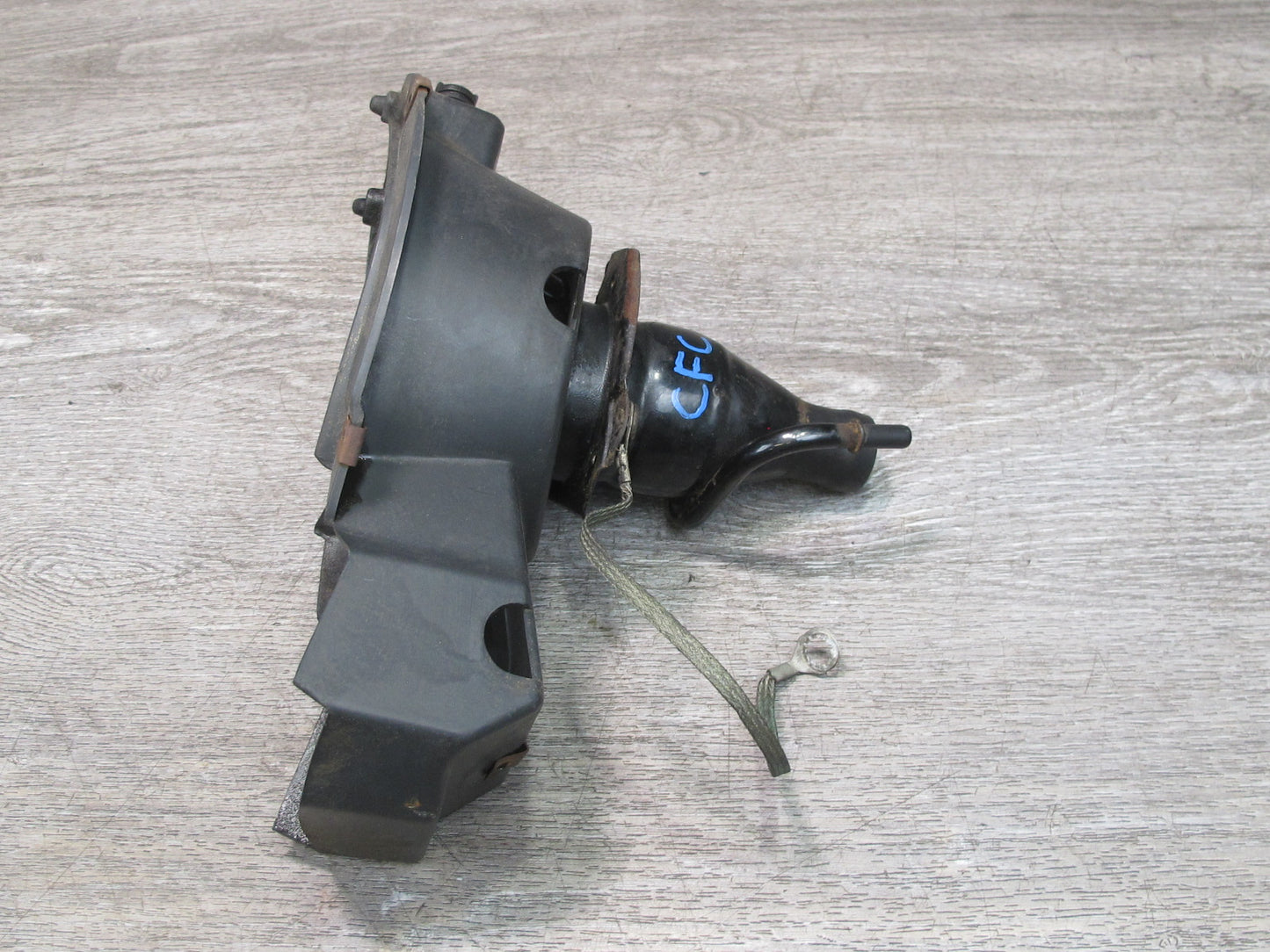 00-04 Chevrolet Corvette C5 Fuel Filler Neck w Housing & Cap Assembly OEM