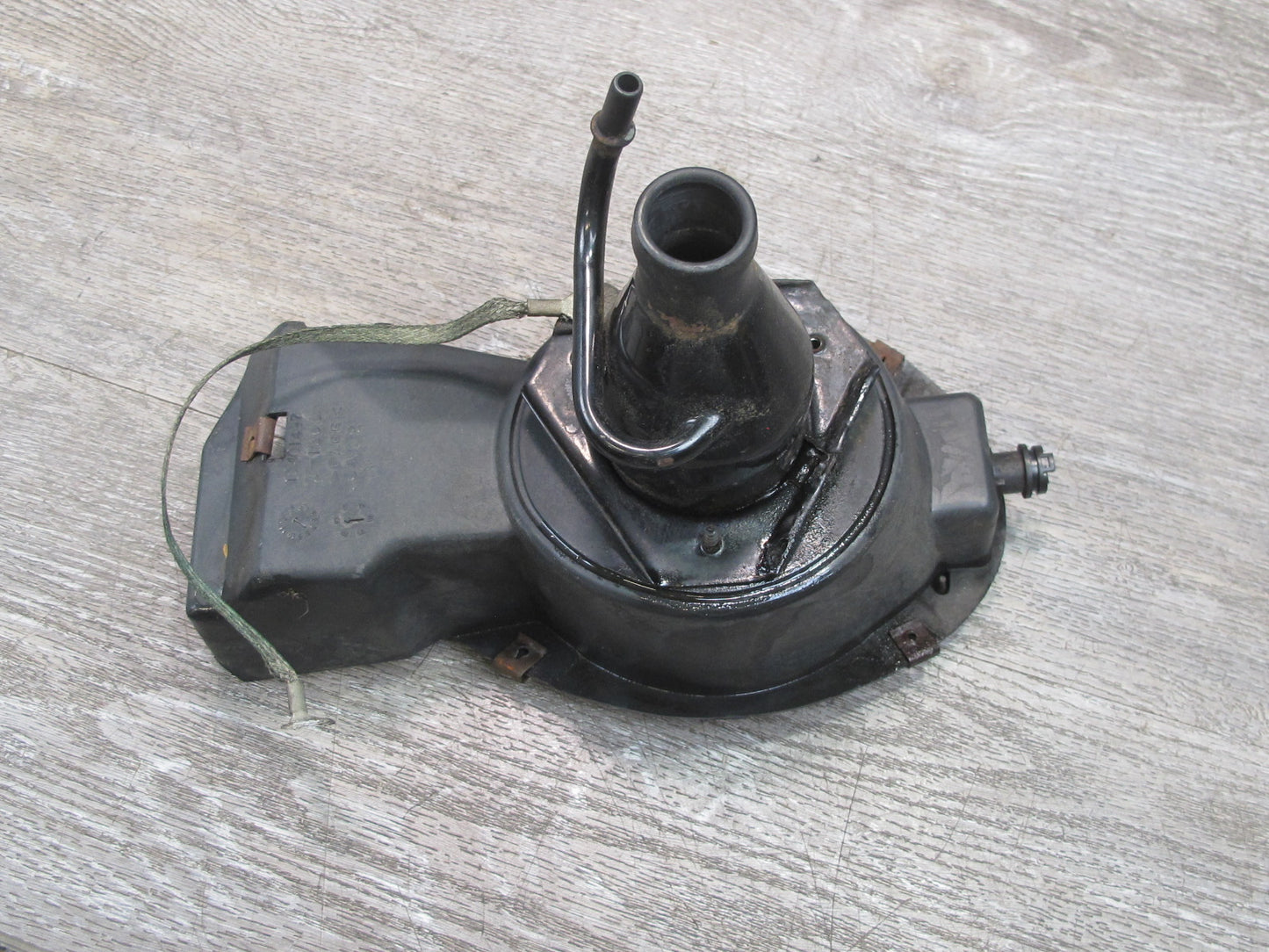 00-04 Chevrolet Corvette C5 Fuel Filler Neck w Housing & Cap Assembly OEM