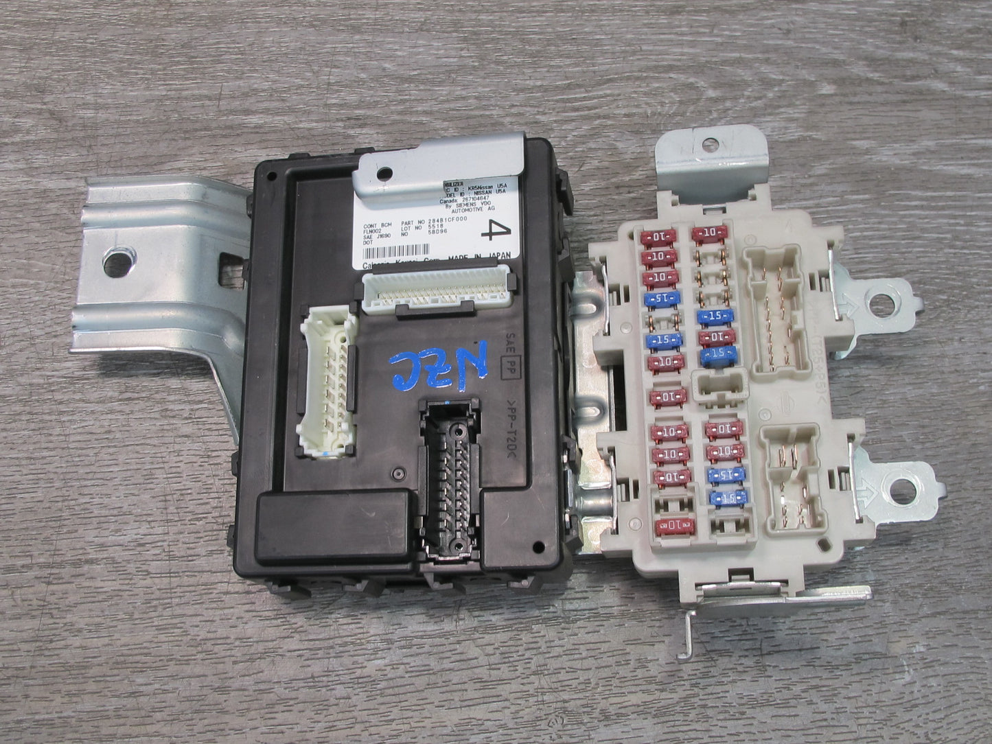 2005 Nissan 350Z Roadster M/T ECU BCM Fuse Ignition Door Glove Lock KEY Set OEM