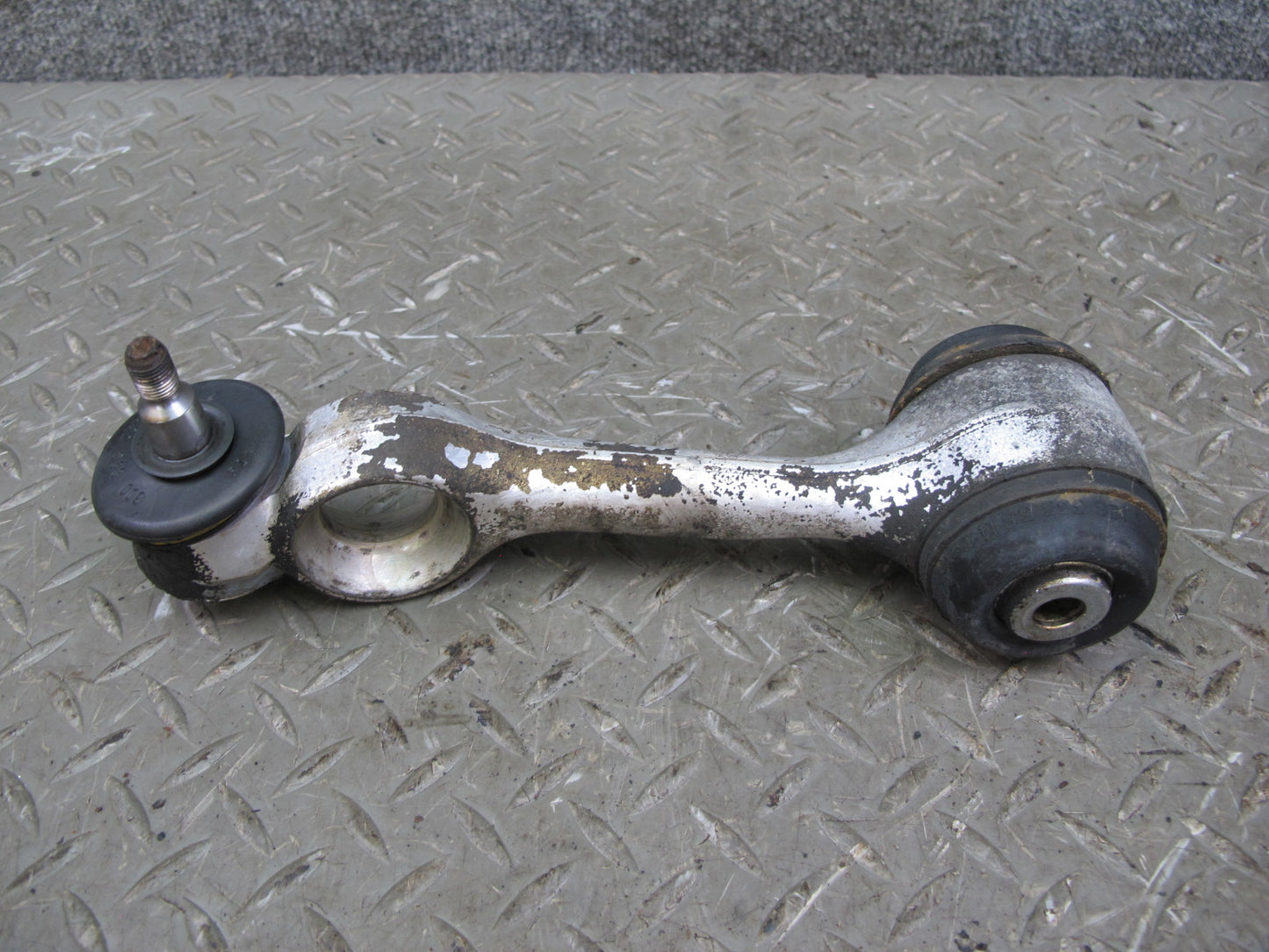 86-91 Mercedes W126 Front Right Suspension Upper Control Arm 1263300707 OEM