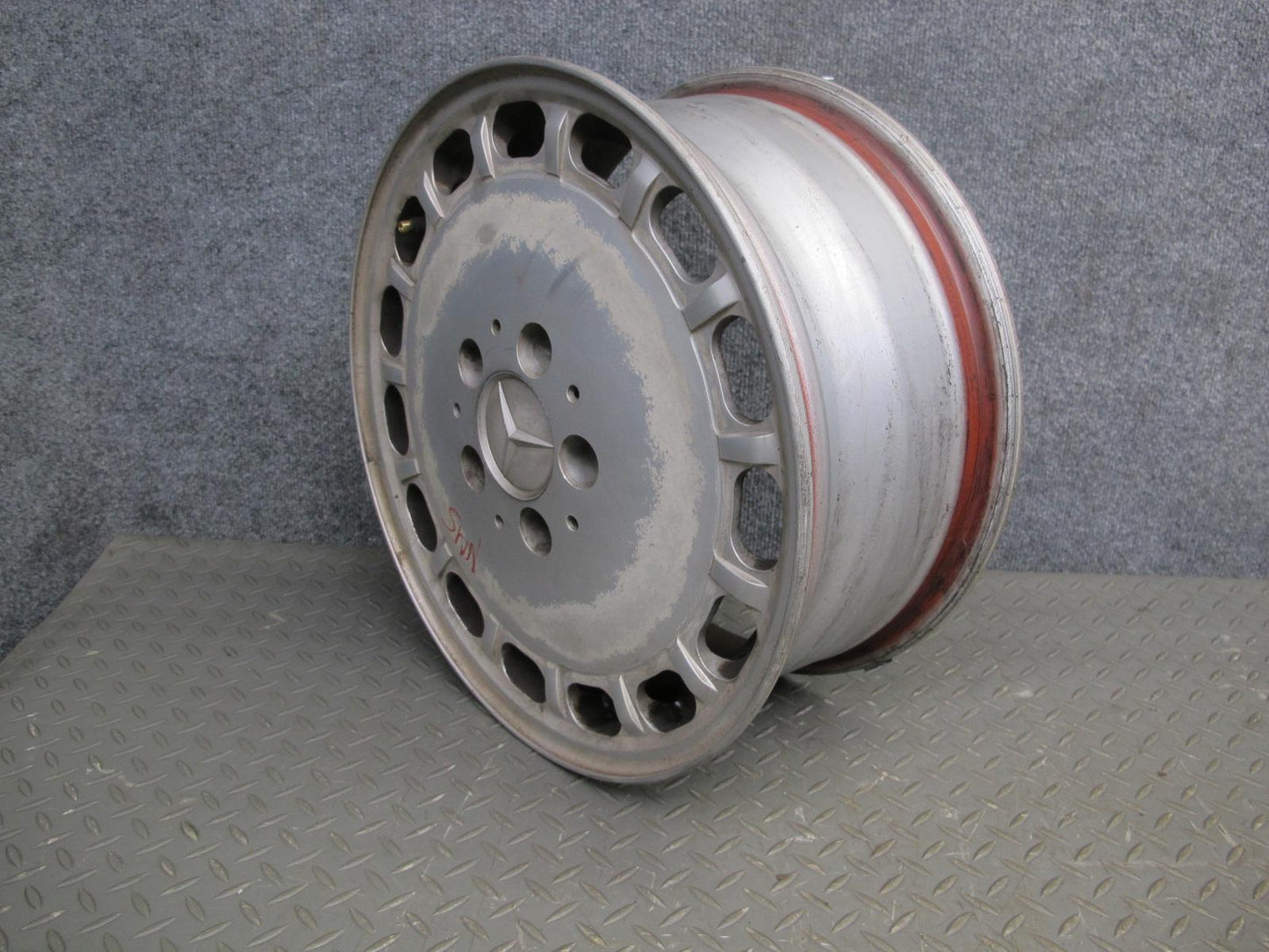 86-91 Mercedes W126 Set of 4 Factory 15" R15 Alloy Wheel Rim 15x6.5J ET21.5