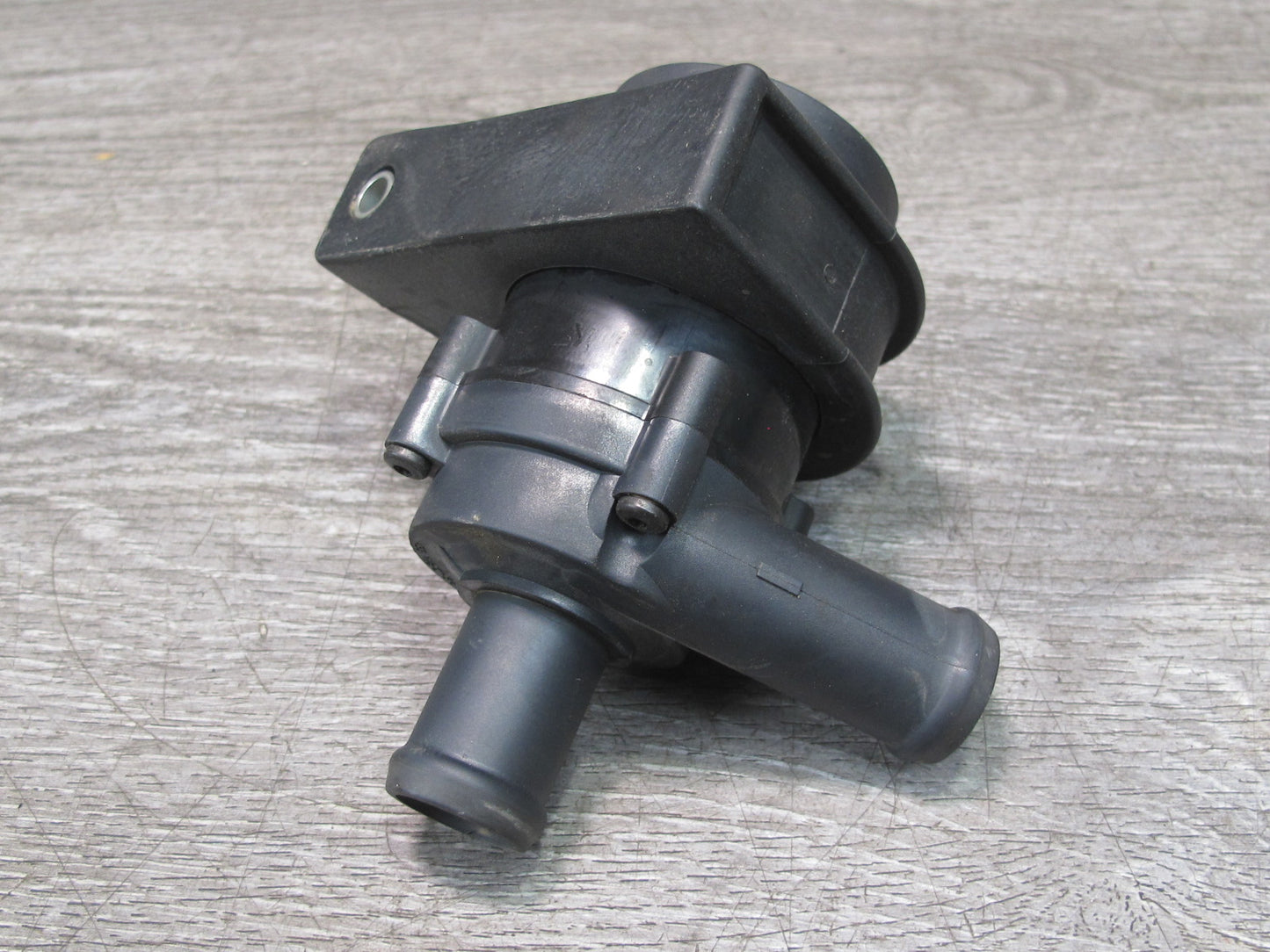 03-10 Bentley Continental GTC GT Engine AUX Auxiliary Coolant Water Pump