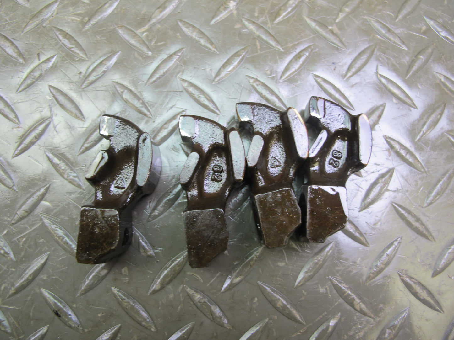 86-91 Mercedes W126 C126 560SEC 560SEL M117 Set of 18 Engine Rocker Arm OEM