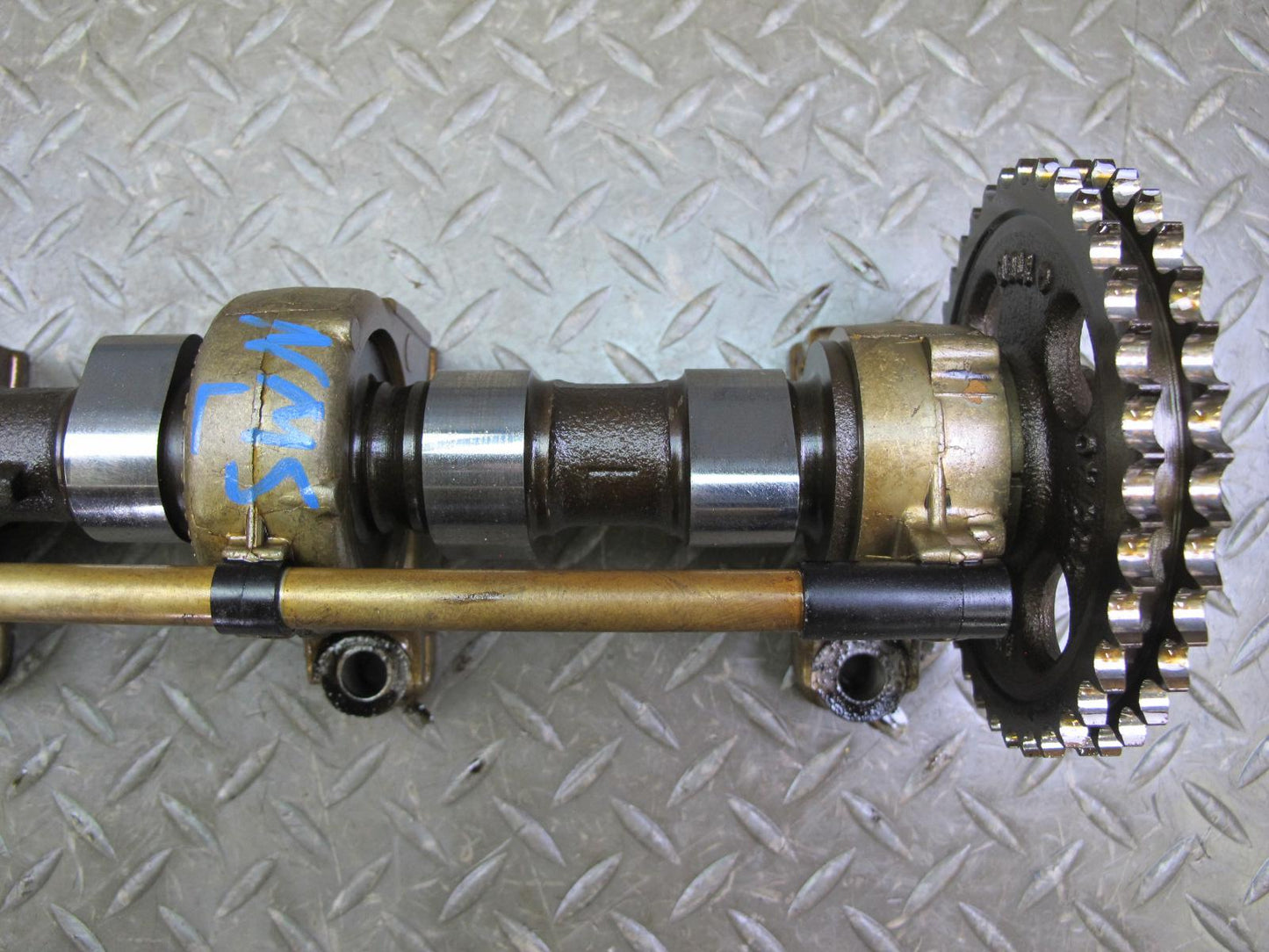 86-91 Mercedes W126 M117 Engine Left Camshaft Assembly OEM