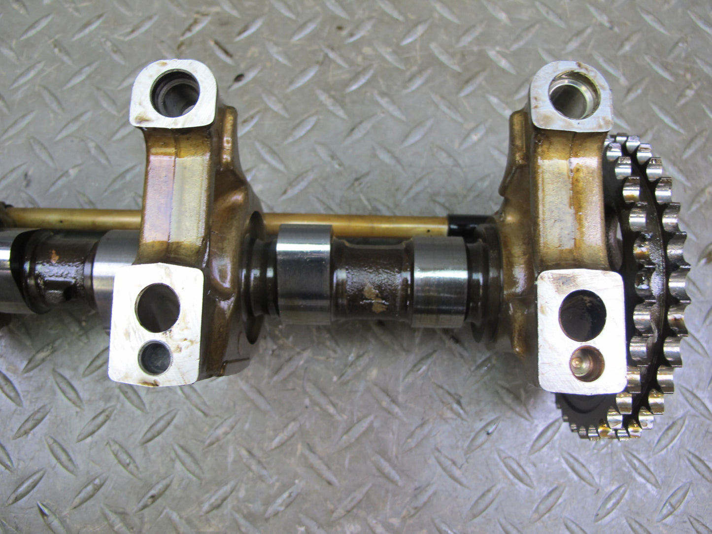 86-91 Mercedes W126 M117 Engine Left Camshaft Assembly OEM