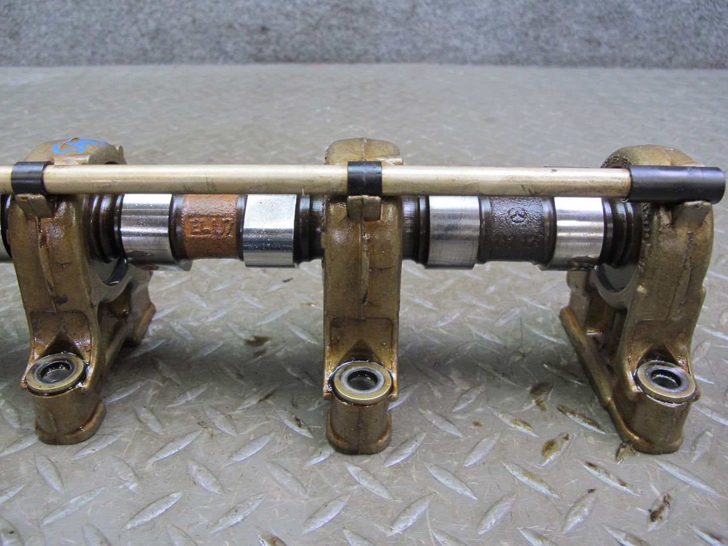 86-91 Mercedes W126 M117 Engine Right Camshaft Assembly OEM