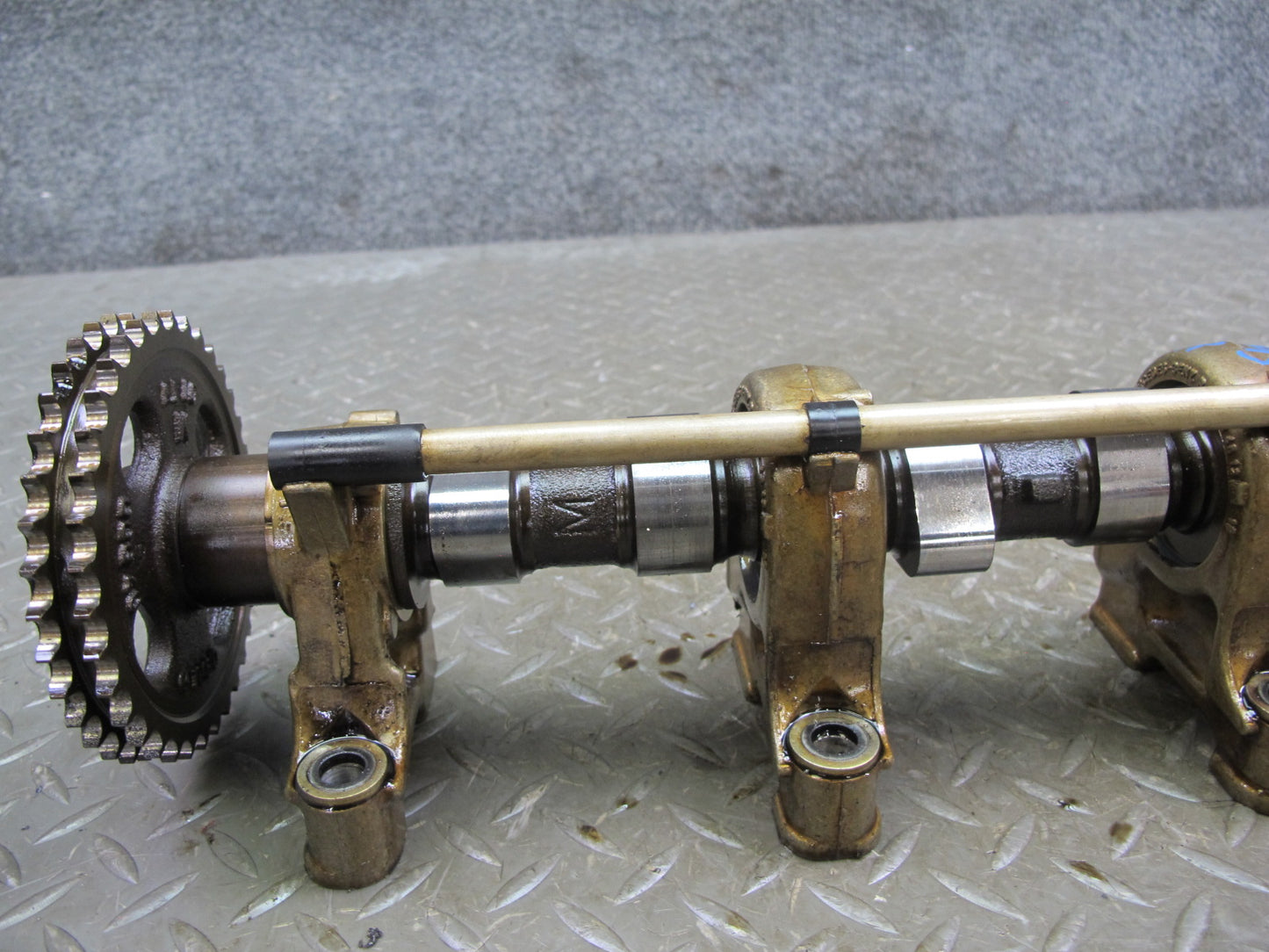 86-91 Mercedes W126 M117 Engine Right Camshaft Assembly OEM
