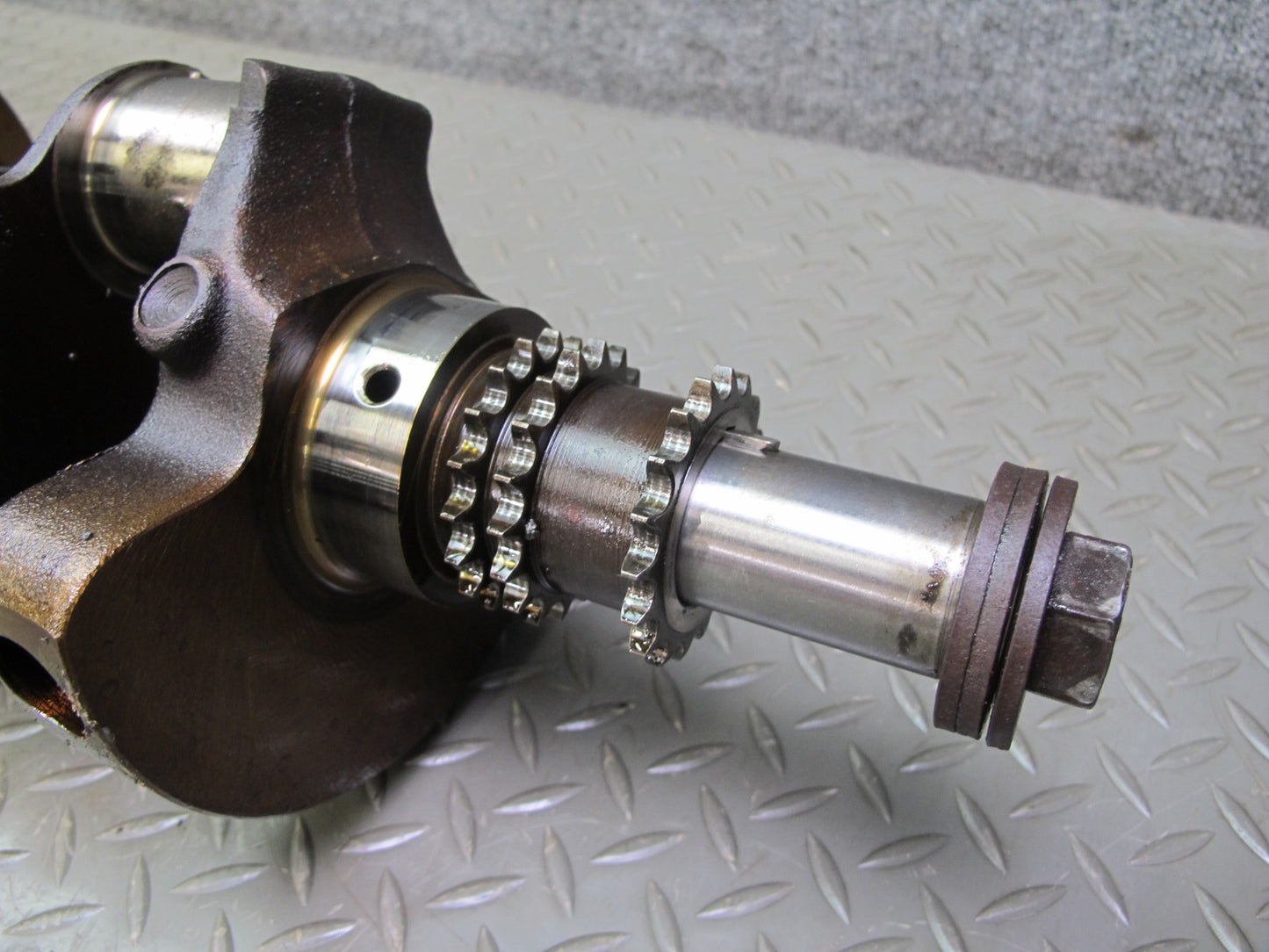 86-89 Mercedes W126 C126 560SEC 560SEL 5.5L M117 Engine Crankshaft OEM