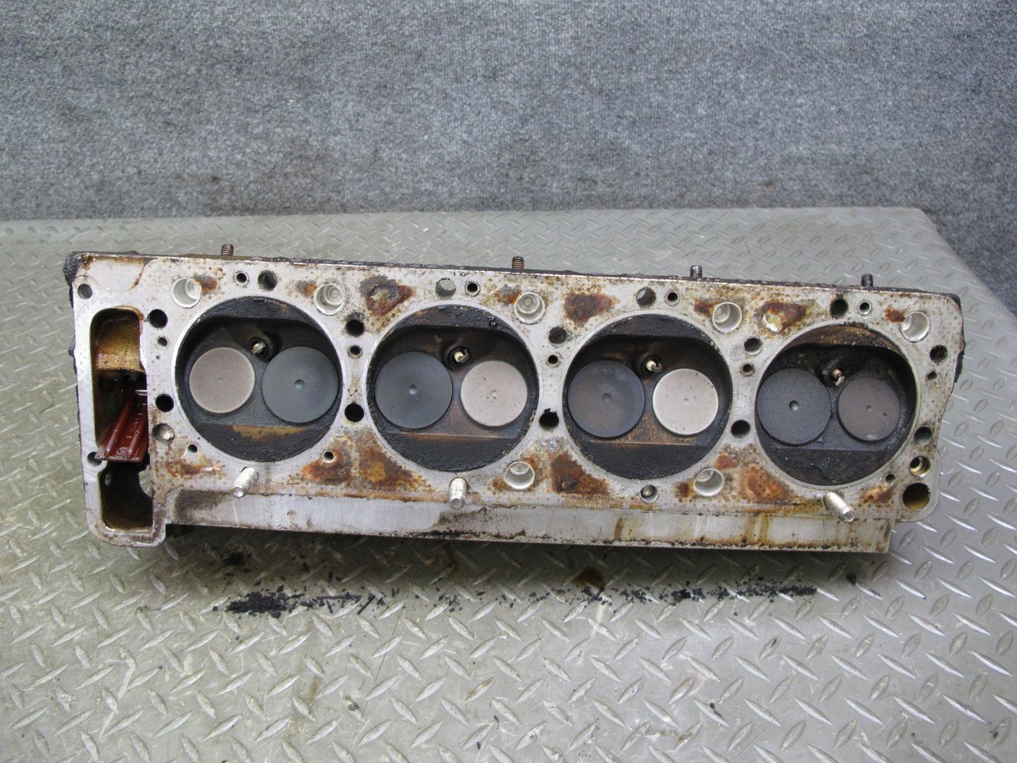 86-91 Mercedes W126 5.6L M117 117.968 Engine Left Cylinder Head 147k Miles OEM