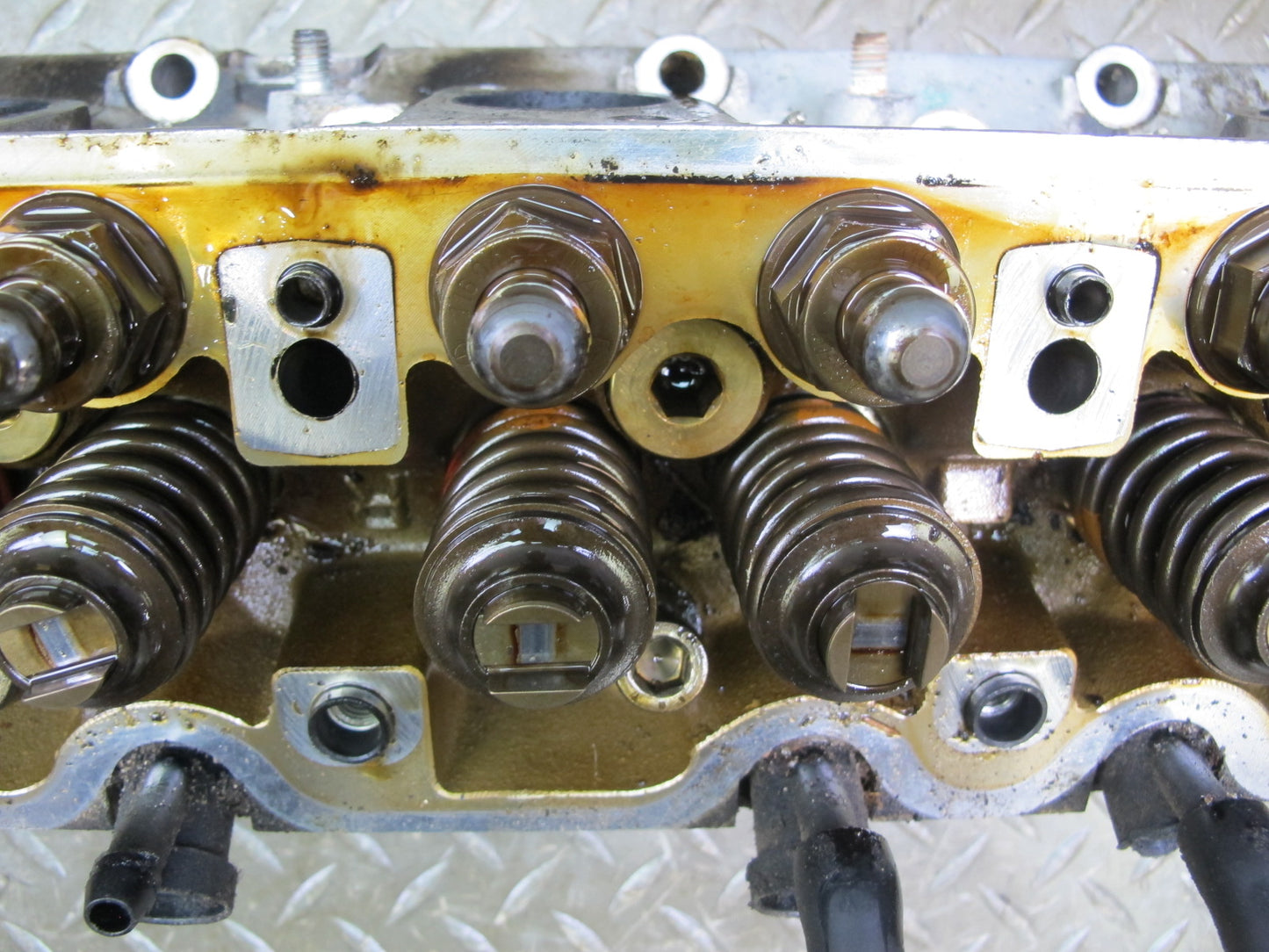 86-91 Mercedes W126 5.6L M117 117.968 Engine Right Cylinder Head 147k Miles OEM