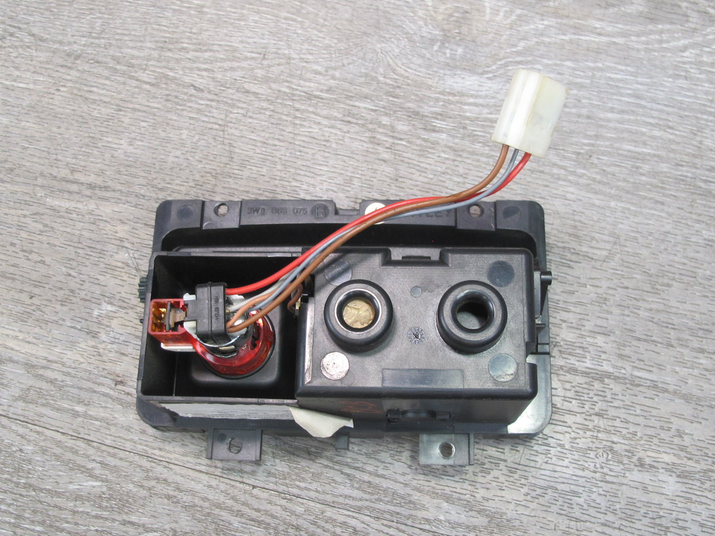 03-10 Bentley Continental GTC GT Front or Rear Center Console Ash Tray