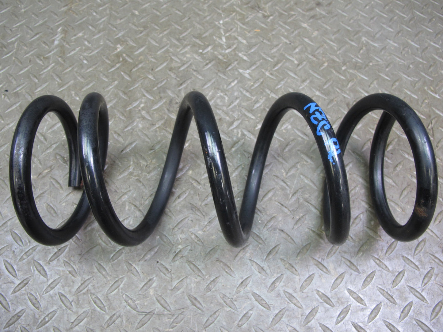 04-05 Nissan 350Z Z33 Convertible Set of 2 Rear Left & Right Coil Spring 46K OEM