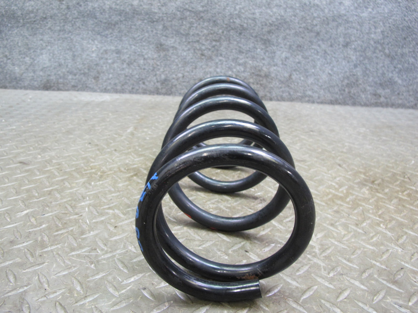 04-05 Nissan 350Z Z33 Convertible Set of 2 Rear Left & Right Coil Spring 46K OEM