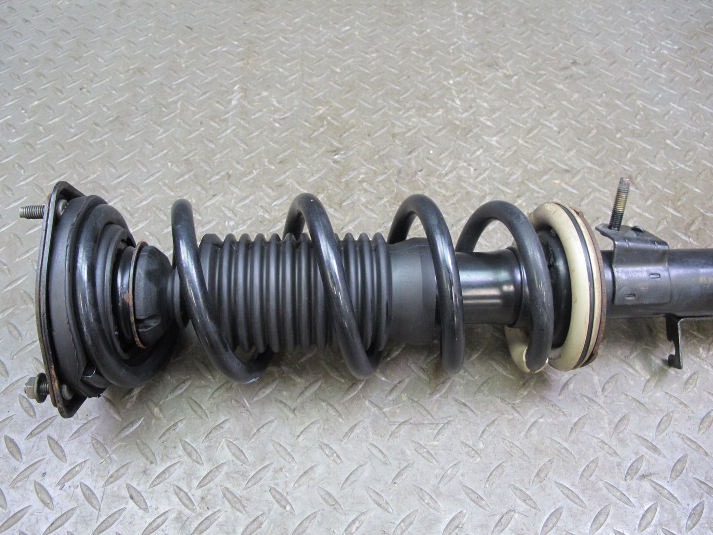 03-05 Nissan 350Z Z33 Front Right Strut Shock Absorber 46K Miles OEM