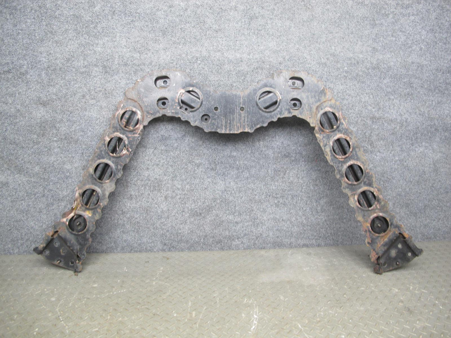 04-05 Nissan 350Z Conv Front & Rear Exhaust Radiator Floor Stay Bracket Set OEM