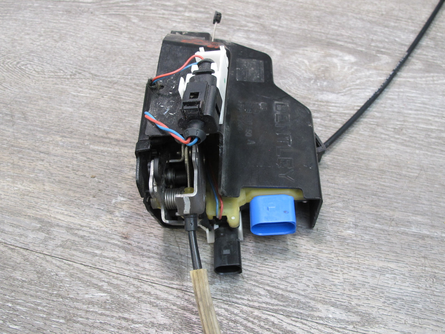 03-10 Bentley Continental GTC GT Front Right Door Lock Latch Actuator 3W8837350A