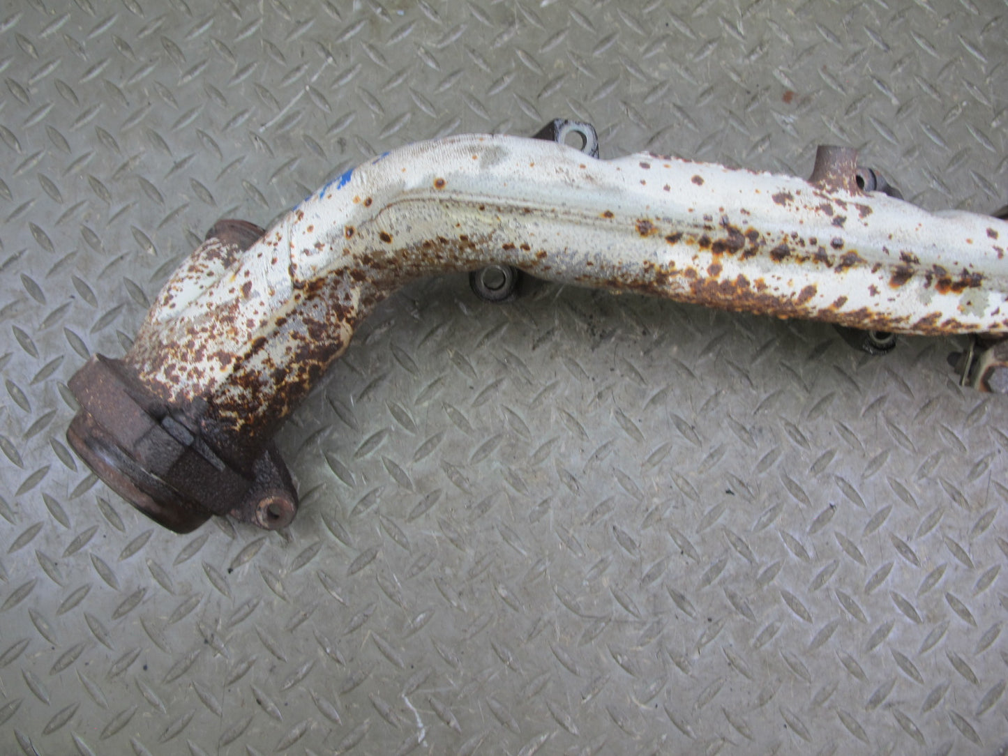 86-91 Mercedes W126 C126 560SEL 560SEC M117 Right Exhaust Manifold OEM