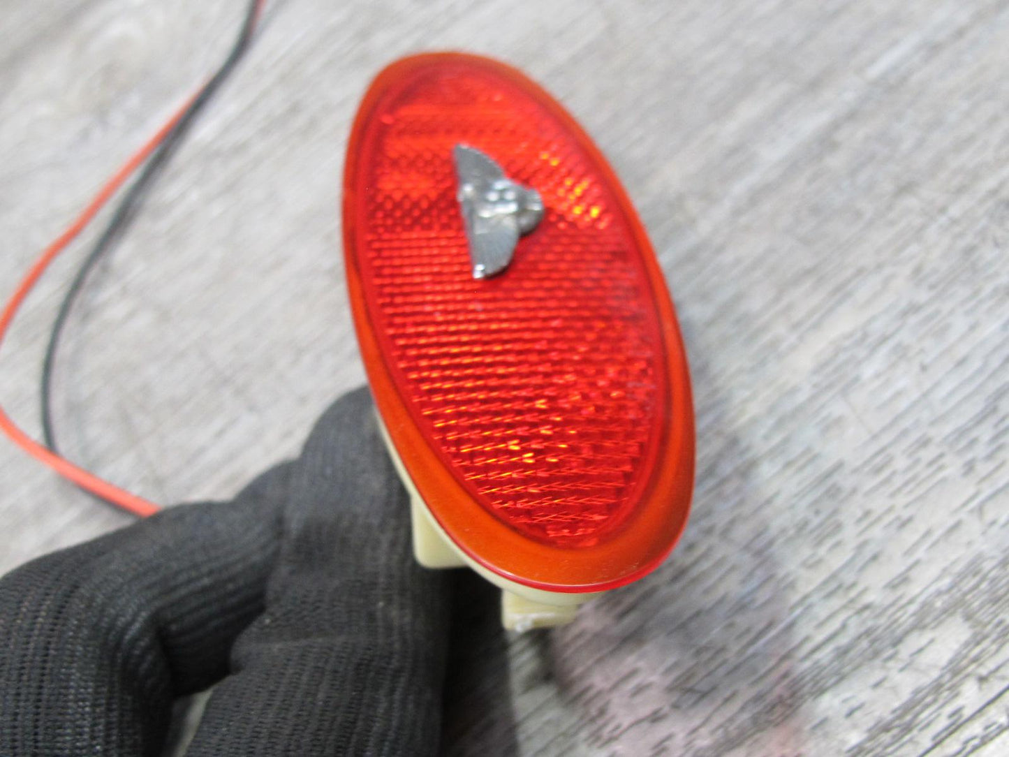 03-10 Bentley Continental GTC GT Rear Left or Right Side Marker Light Lamp
