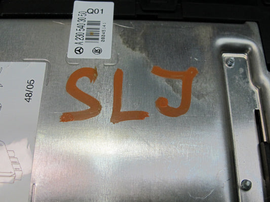 03-08 Mercedes R230 SL Front Right SAM Fuse Relay Box Module 2305454132 OEM