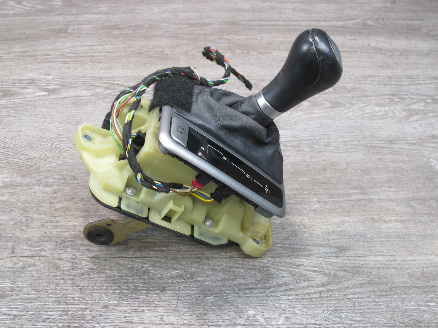 05-07 Mercedes R171 SLK55 AMG A/T Automatic Transmission Shifter Assembly OEM