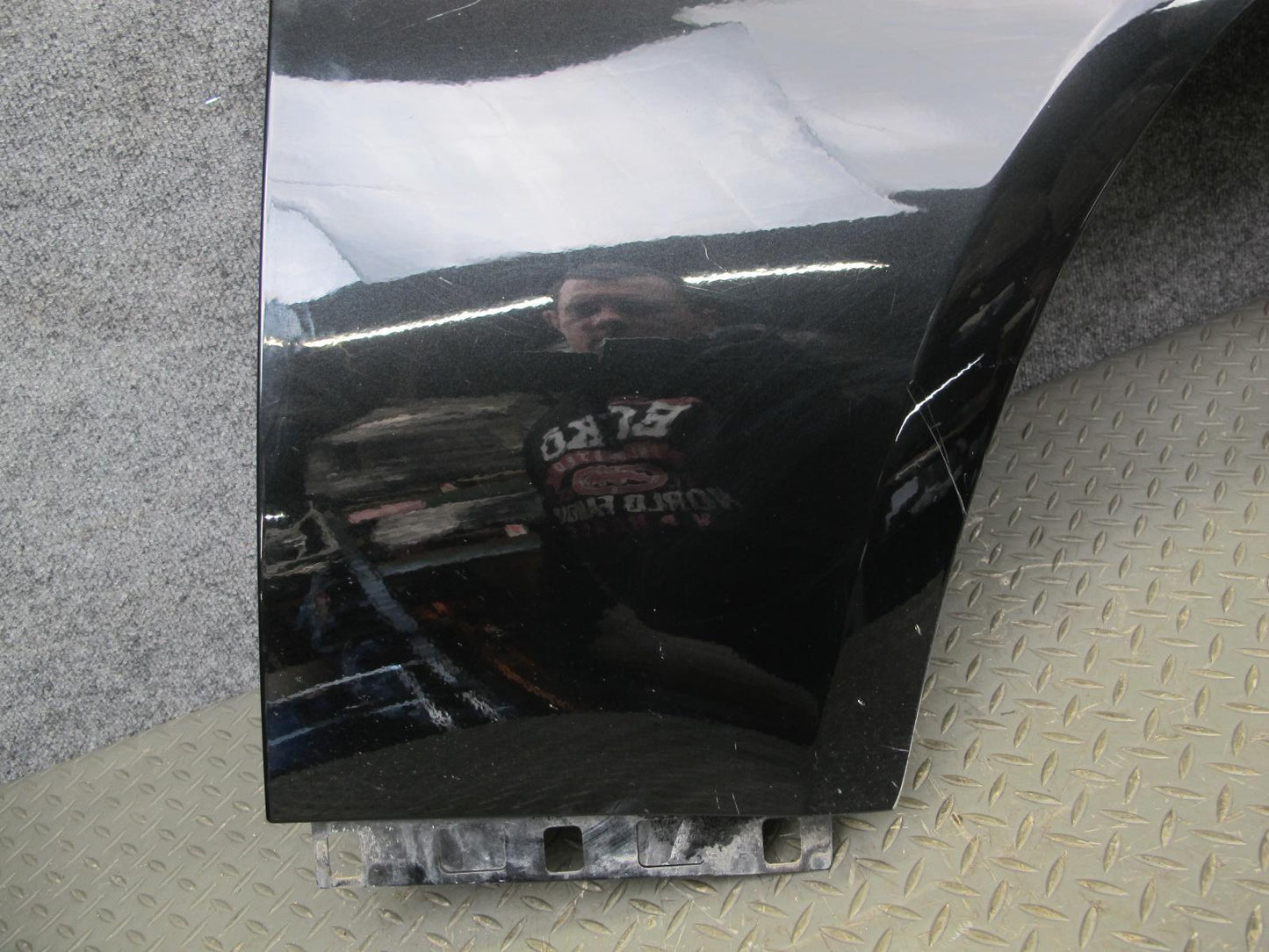 2006-2010 BMW E63 E64 M6 Front Right Fender Shell Cover Panel