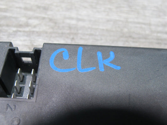05-11 Mercedes R171 Slk-class Heated Seat Control Module 1718201626 OEM